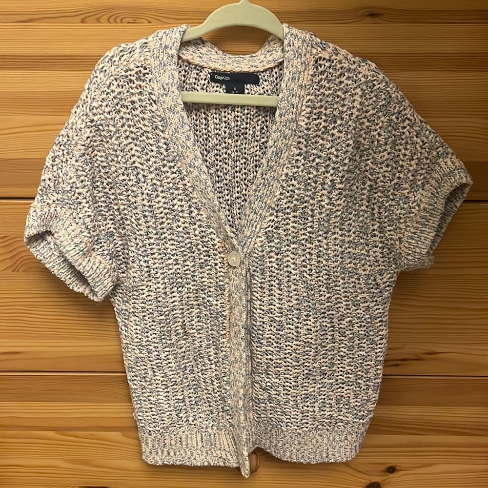 Gap - s/s 1 button knit